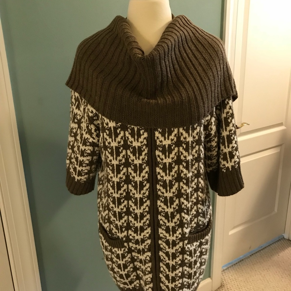 CHICO’S ZIP UP SWEATER WITH ATTACHABLE SCARF